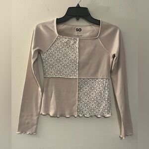 Daisy checkered ribbed long sleeve top